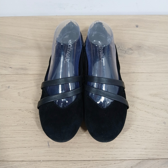 SoftWalk Black Leather Crisscross Strap Slip-On Flats 1155 - Picture 6 of 11